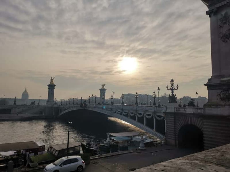 Paris: Private Custom Highlights and Gems Tour with a Local - Courtyards, Markets, and Street Art: What Makes It Feel Local