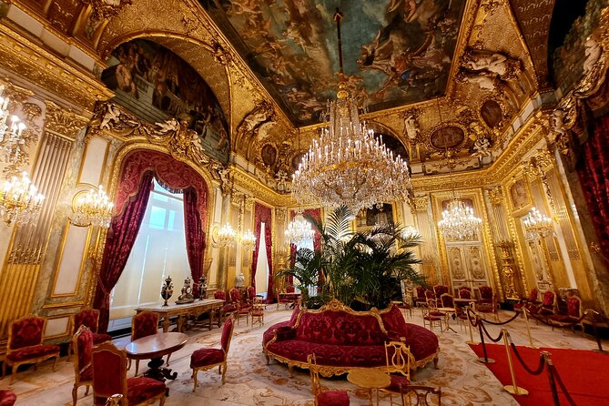 Paris Private Day Tour including Louvre Masterpieces Private Tour - Champs-Elysées: History in a Short Walk