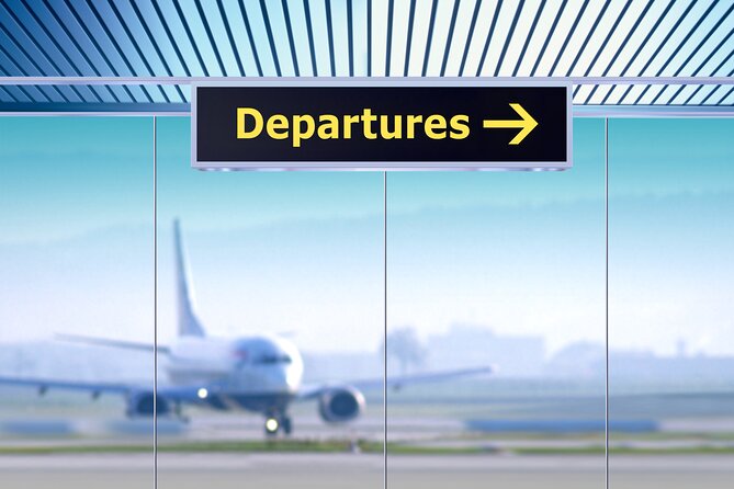 Paris Private Departure Transfer Hotel to CDG or ORLY Airports - Hotel lobby pickup: the part that sets the tone