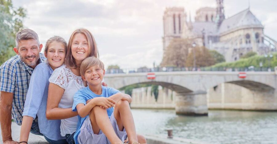 Paris: Private Family Tour, Highlights and Museum Visit - Key takeaways for a Paris family tour with games and museum time