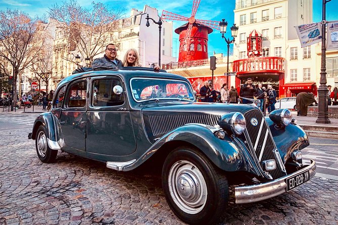 Paris Private Guided Tour in a Vintage Car with Driver - The core loop: Eiffel Tower, Triomphe, Montmartre, and quick picture stops