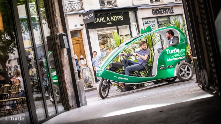 Paris: Private guided tour in Rickshaw bike - Gustave Eiffel - Quai Branly and the Eiffel Tower Stops: Getting More Than One Angle