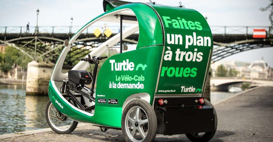 Paris : Private guided tour in Rickshaw bike - Napoléon - Photo breaks, WiFi, and that 180° view that changes how you see the city