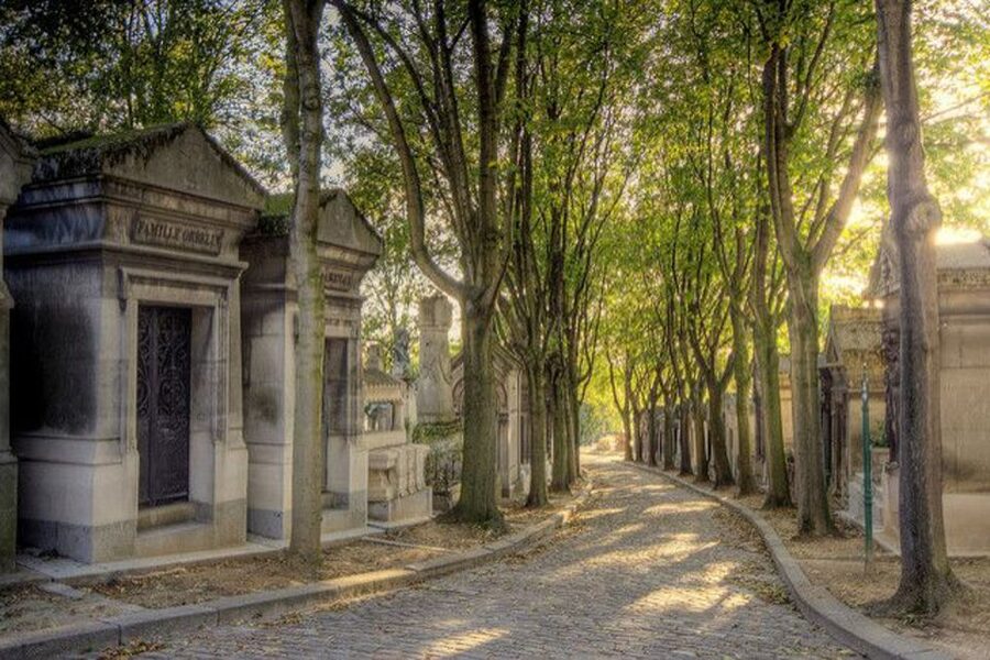 Paris: Private Guided Tour of Marais disctrict - Meeting at Saint Paul: Where to Be, Not Where Apps Mislead