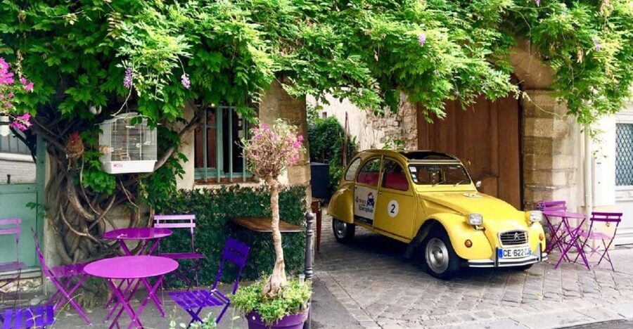 Paris: Private little-known places tour in Citroën 2CV 2h - The route philosophy: avoiding the crowds without losing the plot