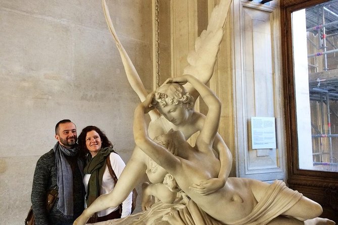 Paris Private Louvre Museum, Must See, 1H30 Tour. - Starting at the Louvre Pyramid: Get Your Bearings Fast