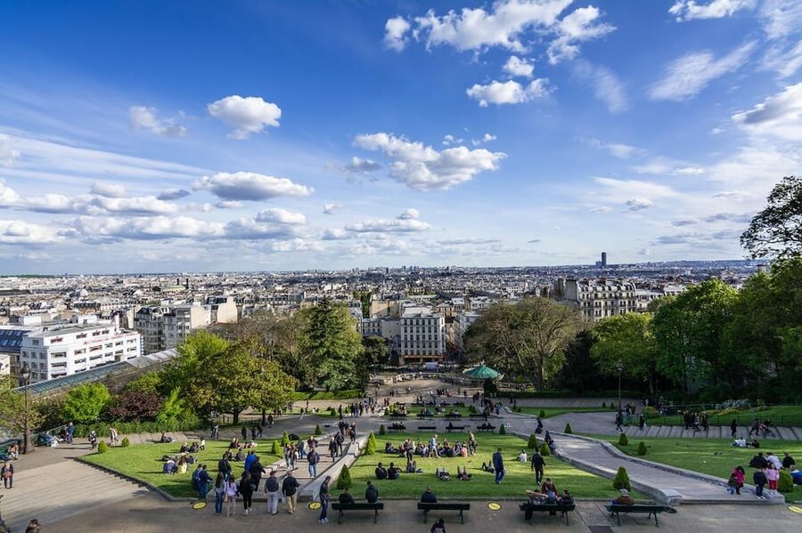 Paris : Private Montmartre highlights Walking Tour - Price and Value: What $69 Buys You in 2 Hours