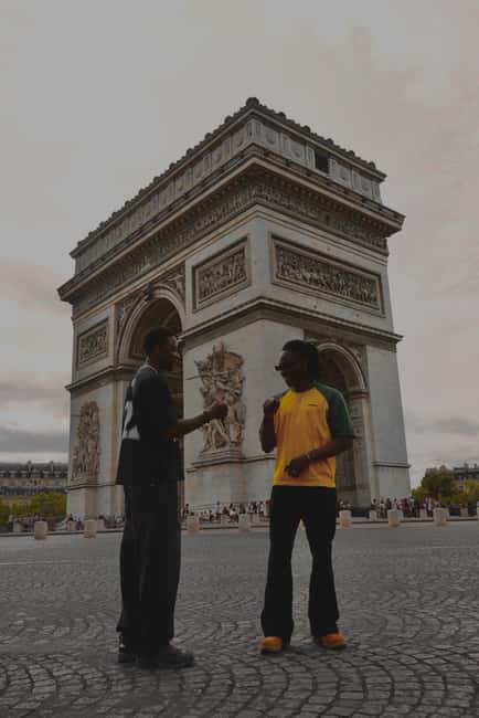 Paris: Private Photoshoot at Secret Spots and Hidden Gems - Timing, languages, and the small choices that affect your results