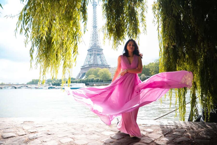Paris: Private Photoshoot Near Eiffel Tower 55 Photos - Why an Eiffel Tower Photo Session Beats DIY Selfies