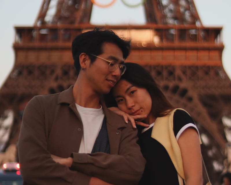 Paris: Private photoshoot with a Professional - From Avenue de Camoens to Two Tower Views in 1–3 Hours