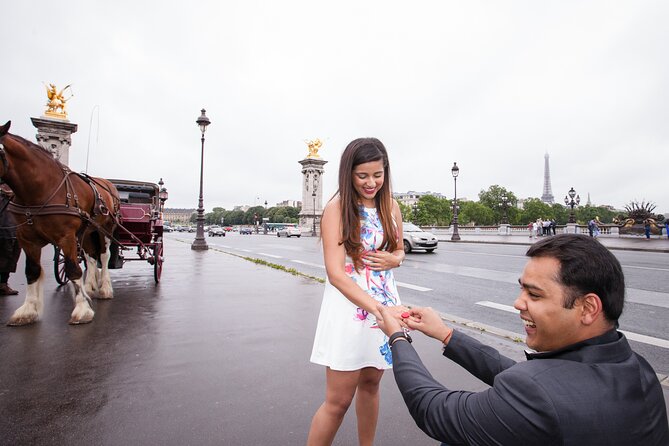 Paris Private Romantic Horse & Carriage Ride - Champagne service: a classic add-on you’ll actually enjoy