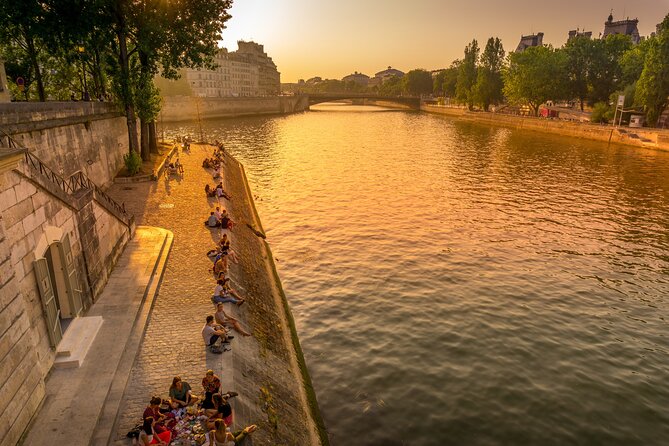 Paris Private Tour: Highlights, Top Quarters & Eiffel Tower - Private Paris in 3 to 4 Hours: What You Actually Get