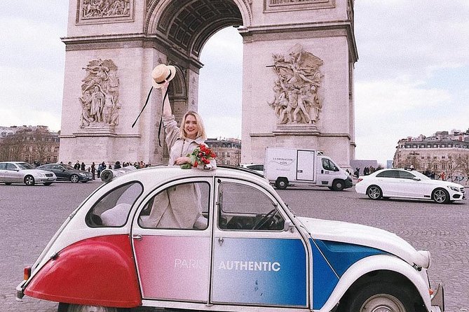 Paris Private Tour: Romantic Tour in a 2CV - Price and value for a 2-hour private 2CV ride