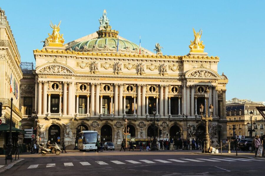 Paris: Private Tour with Locals – Highlights & Hidden Gems - Should you book this Paris locals walk?