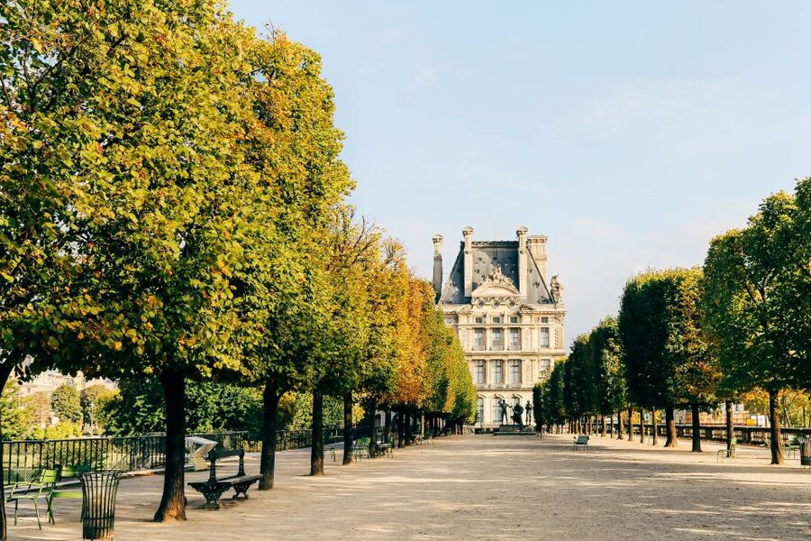 Paris: Private Tour with Locals – Highlights & Hidden Gems - Price and value: $136 for a private 3-hour walk