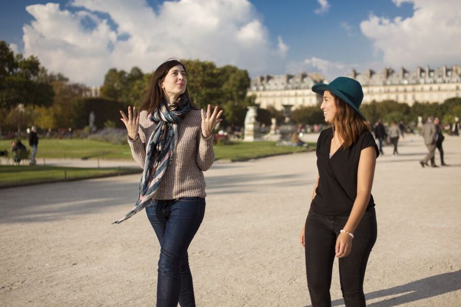 Paris: Private Tour with Locals – Highlights & Hidden Gems - Louvre area to Palais Royal: a classic route with street-level context