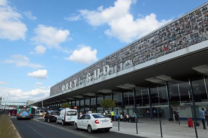 Paris Private transfer Orly Airport to Paris City - How the Orly meet-and-greet really helps on arrival