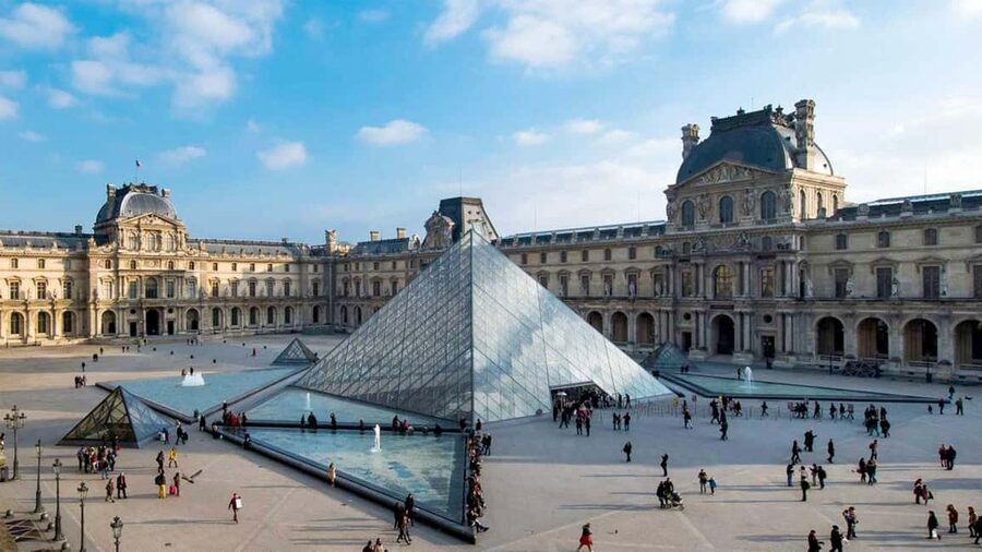 Paris: Private Walking Guided Tour of City's Highlights - Key highlights at a glance
