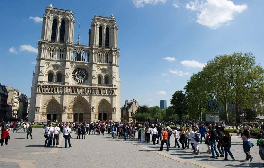 Paris: Private Walking Guided Tour of City's Highlights - Why a private 3-hour walk is the best way to orient Paris