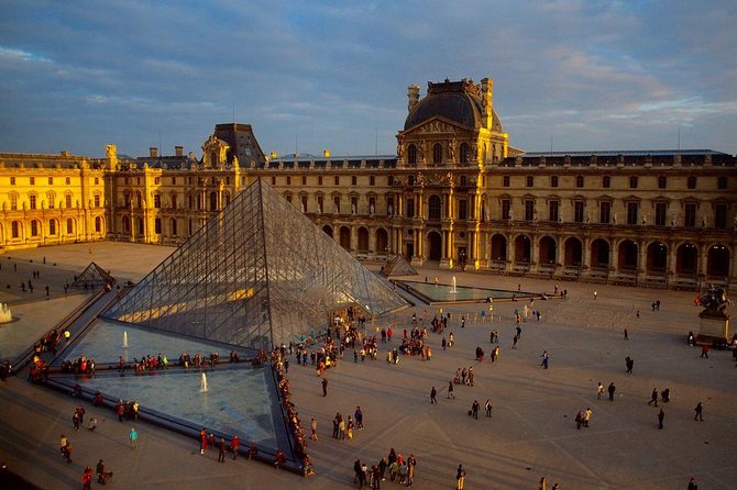 Paris: Private Walking Tour with a Local - Choosing Your Start: Louvre Museum or Café Palais Royal