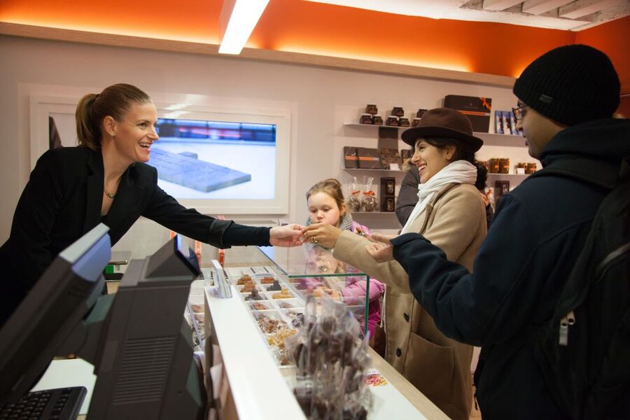 Paris: Pure Chocolate Walking Tour - Finding the Start at Place de la Madeleine (Don’t Mix Up the Streets)