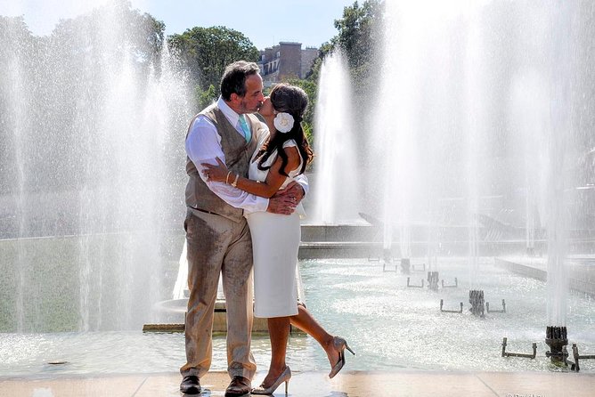 Paris Renew Your Wedding Vows Experience with Professional Photographer - Weather, Timing, and Comfort Tips