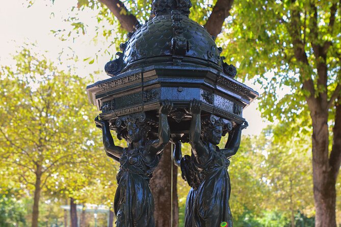 Paris Revolutionary Walking Tour: Iconic French Sights & Stories - Jardin des Tuileries: the calm break in the revolution story