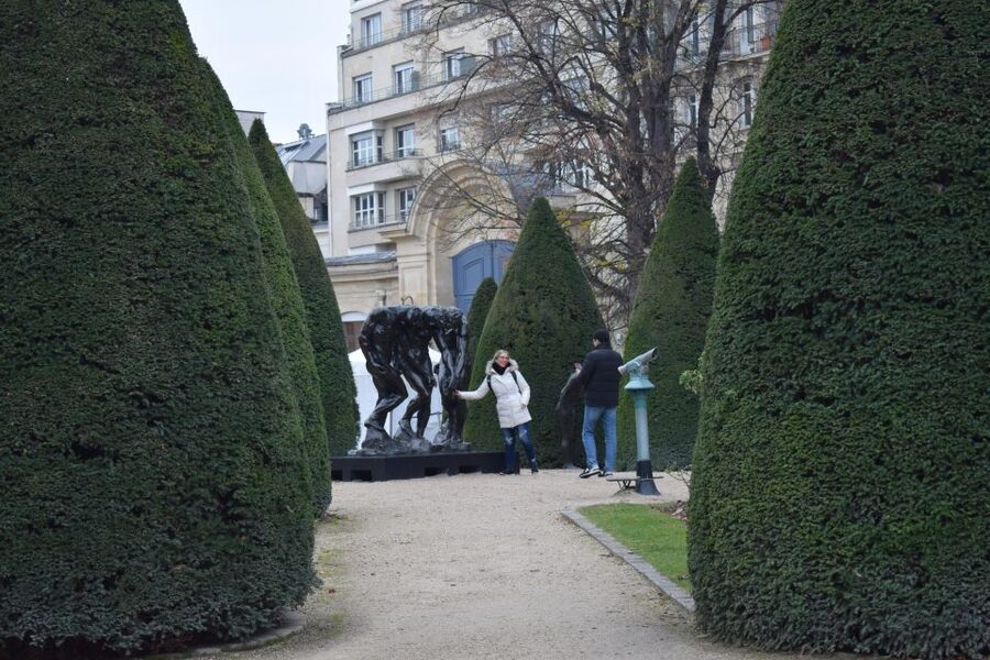 Paris: Rodin Museum Guided Tour with skip-the-line tickets - The museum building: rococo architecture that shapes your visit