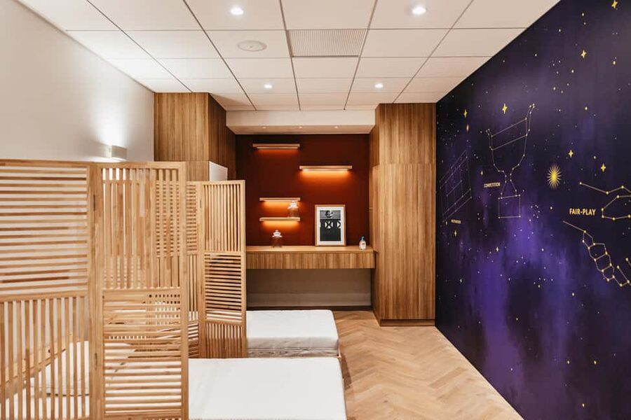 Paris: Roland-Garros Stadium Guided Backstage Tour - Media Rooms, Trophies, and Fun On-Spot Moments
