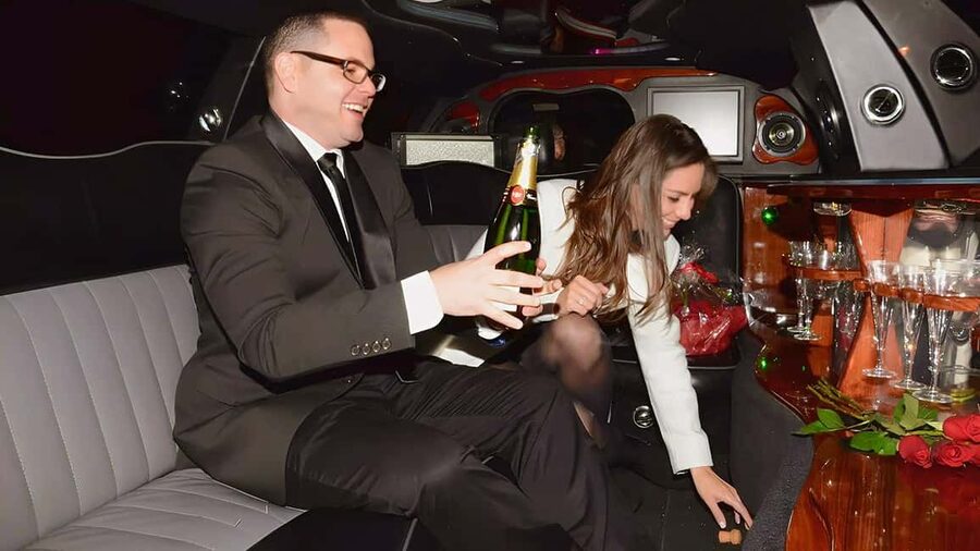 Paris: Romantic Limousine Tour - Price and Value: Is $577 Worth It for a Couple?