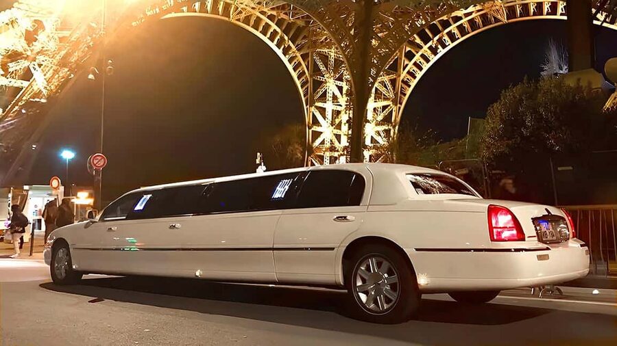Paris: Romantic Limousine Tour - Should You Book This Paris Romantic Limousine Tour?
