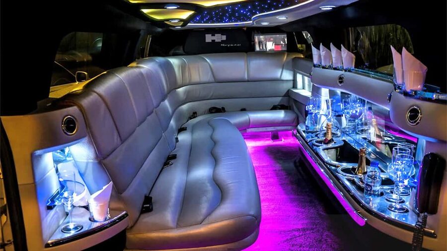 Paris: Romantic Limousine Tour - Picking the Start Time: Eiffel Sparkle Is the Whole Point