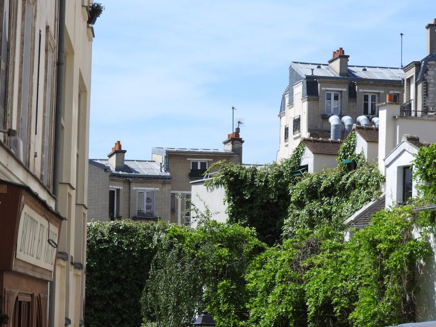 Paris: Sacré-Coeur and Montmartre Tour with Expert Guide - Timing in Real Life: What 1 Hour Feels Like