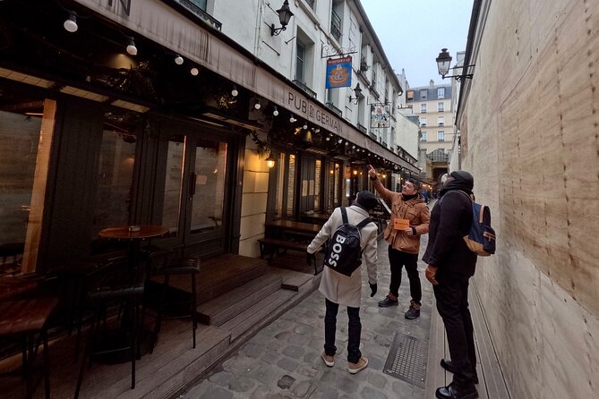 Paris Saint Germain Des Pres Walking Tour with Cruise Option - Making friends in a group tour, minus the awkwardness