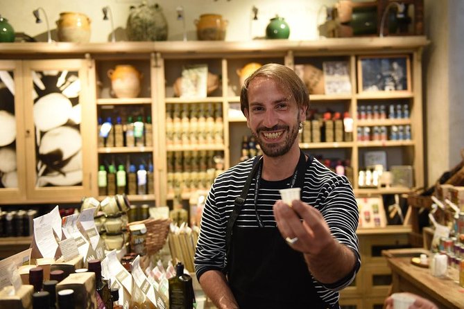 Paris Saint-Germain French Gastronomy Tasting Food Tour - How the guide makes or breaks this tour