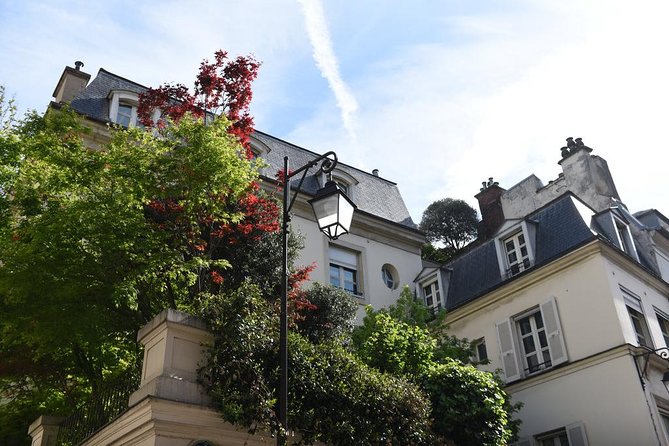 Paris Saint-Germain French Gastronomy Tasting Food Tour - Meeting at Saint-Germain-des-Prés: the tour rhythm starts early