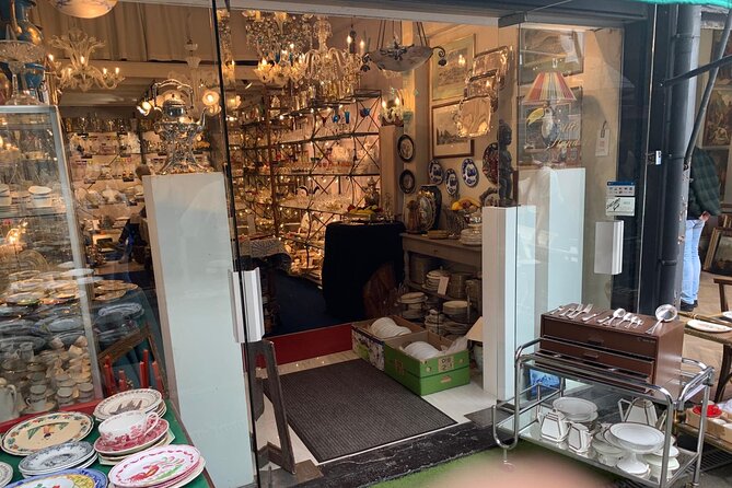 Paris: Saint Ouen Flea Market Guided Tour with Local Guide - How Bargaining Lessons Work in Real Life