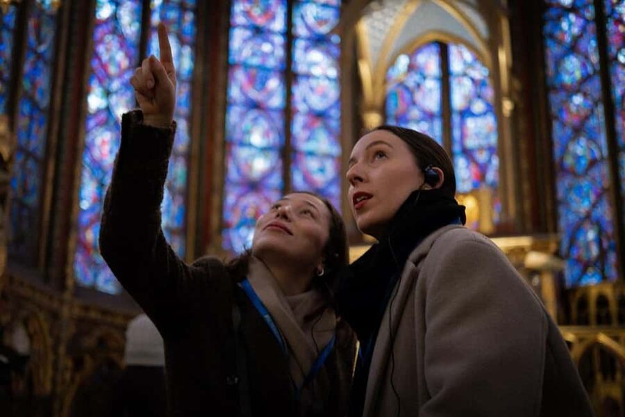 Paris: Sainte-Chapelle, Conciergerie, Notre Dame Guided Tour - Starting on Île de la Cité: where the story of Paris starts