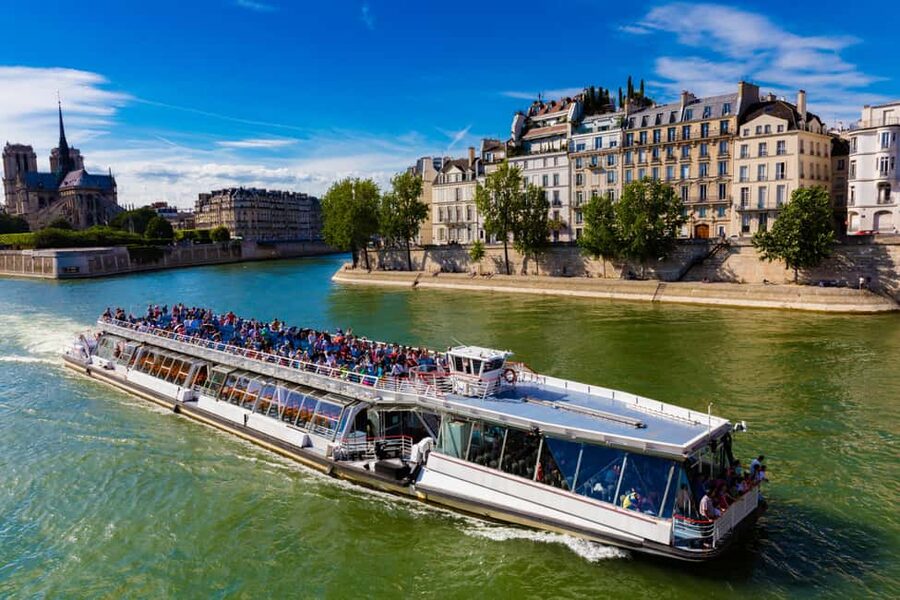 Paris : Scenic Cruise on the Seine River with Champagne - Port de la Conférence and Pont de l’Alma: getting there without stress