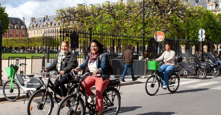 Paris: Scenic E-bike tour with optional Seine Cruise - Why This 3-Hour E-Bike Tour Works So Well in Paris