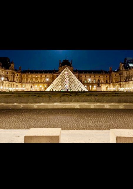Paris: See 15 to 30 Top Sights with a Fun Guide - Starting off by Lepic/Anvers and using the early energy