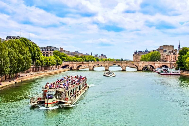 Paris: Seine Cruise & Crepe Tasting near the Eiffel Tower - Paris Views From the Seine, Without the Walking Math