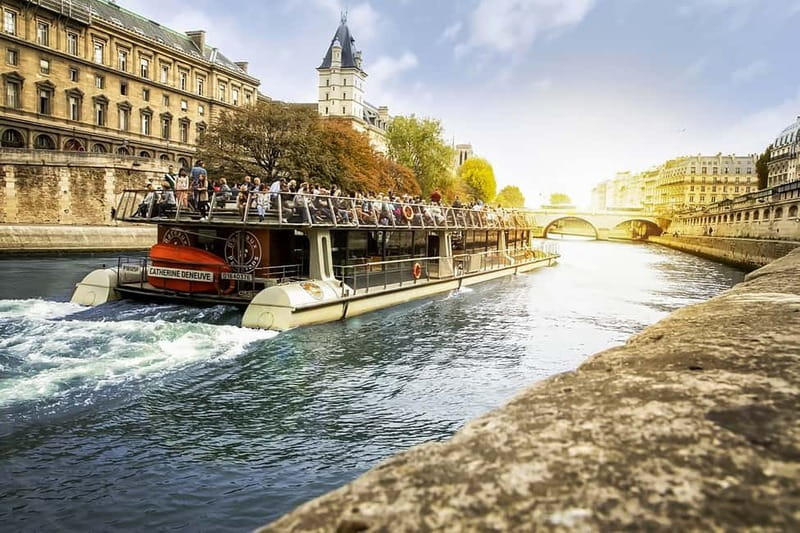 Paris: Seine Cruise & Crepe Tasting near the Eiffel Tower - The 1-Hour Cruise Route: What You’ll See and Why It Works
