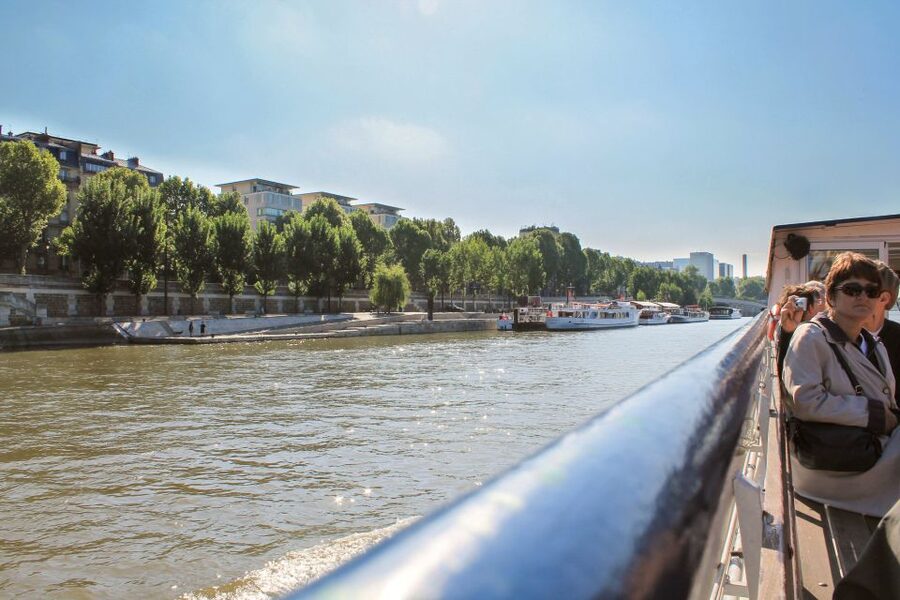 Paris: Seine River and Canal Saint-Martin Cruise - Who should book this cruise, and who should skip it