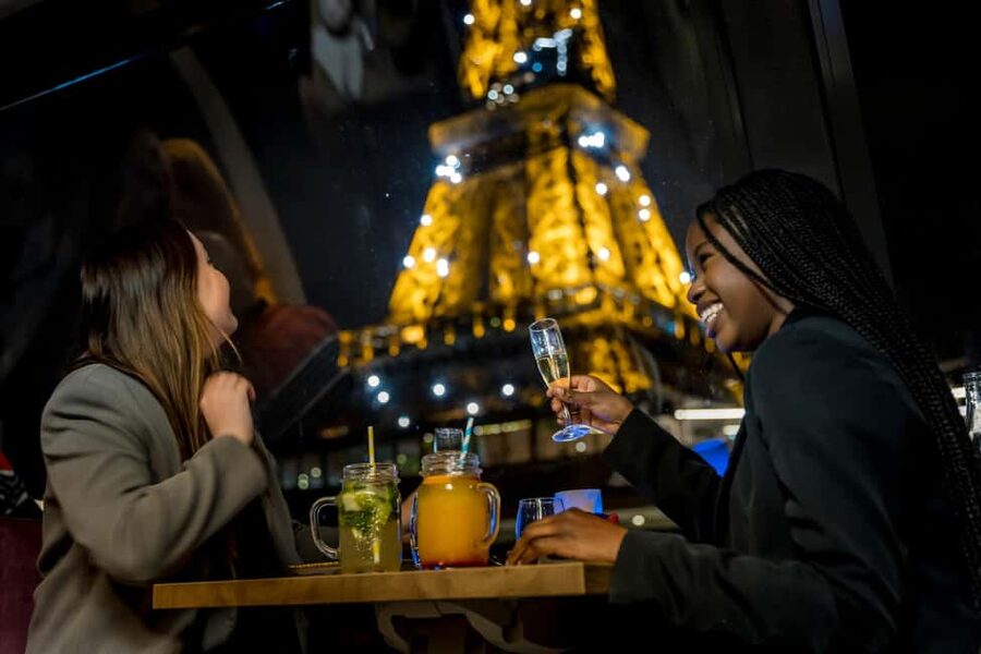 Paris: Seine River Champagne Dinner Cruise with Live Music - Key things I’d focus on before you go