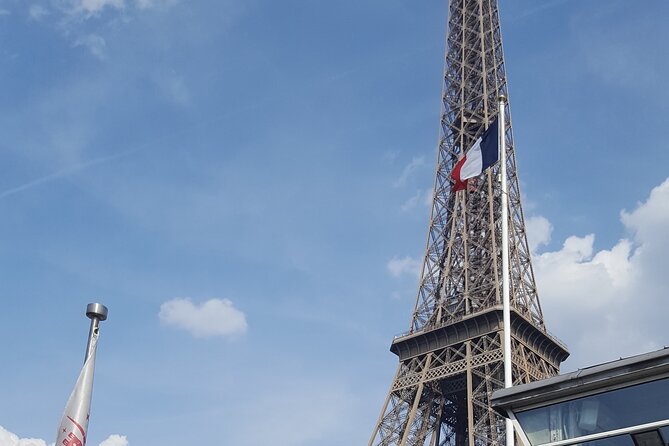 Paris Seine River Champagne Tasting Cruise - Should you book this Paris Seine River Champagne Tasting Cruise?
