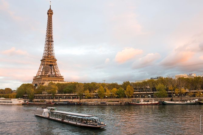 Paris Seine River Gourmet Lunch Cruise with Champagne Option - The Menu: Gourmet 3 Courses, Champagne Options, and Real Choices