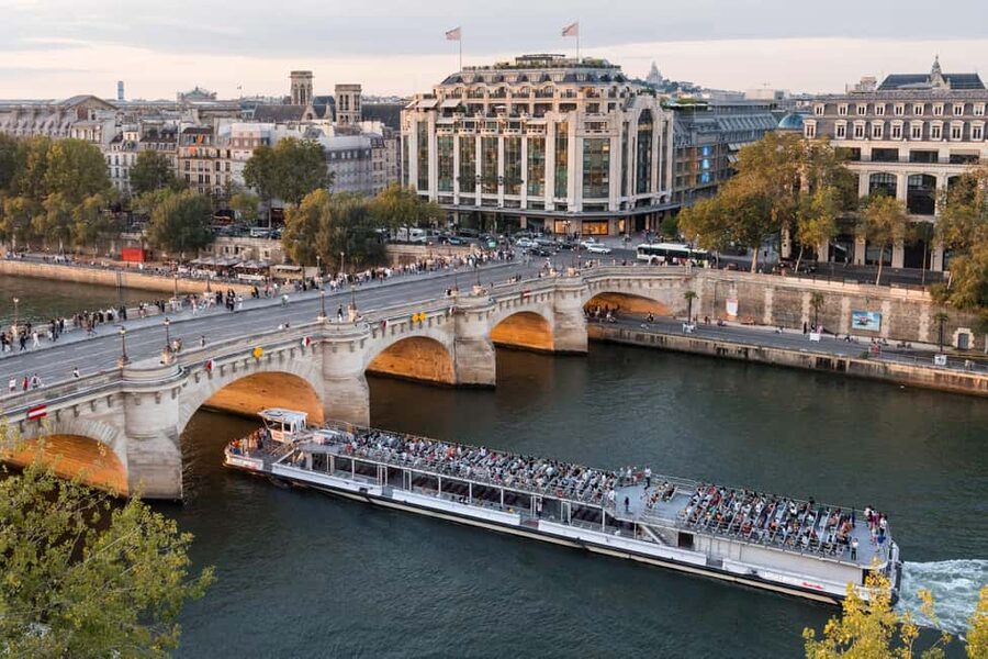 Paris: Seine River Sightseeing Cruise by Bateaux Mouches - Hear-What-You-Can: Smartphone Audio Guide Reality Check