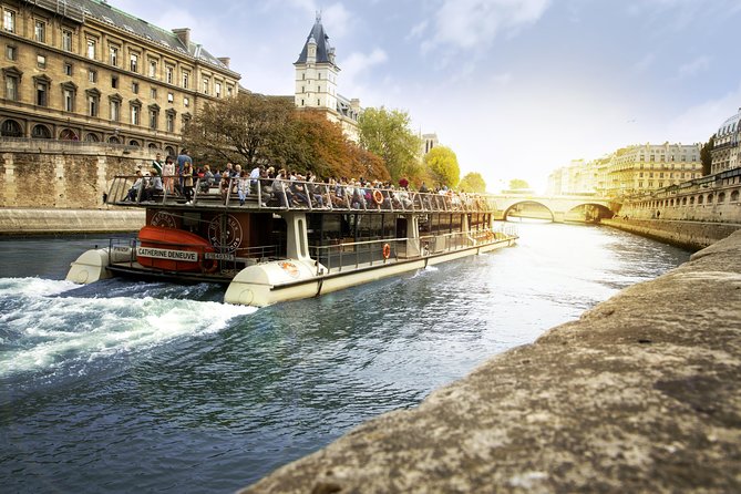 Paris Seine River Sightseeing Cruise with Commentary by Bateaux Parisiens - A heads-up before you go