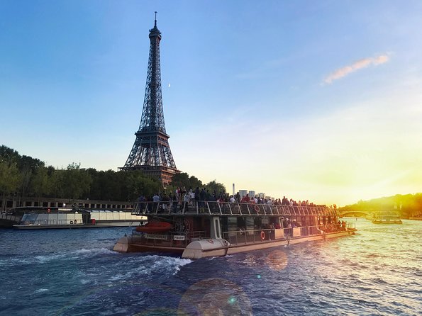Paris Seine River Sightseeing Cruise with Commentary by Bateaux Parisiens - Pont Alexandre III and Dôme des Invalides: the royal-and-Napoleon corridor